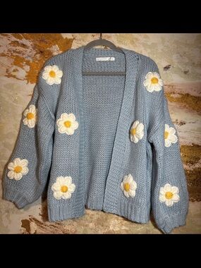 Blue Daisy Appliqué Chunky Knit Open Cardigan Sweater